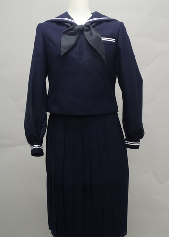 女子制服