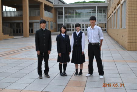 制服
